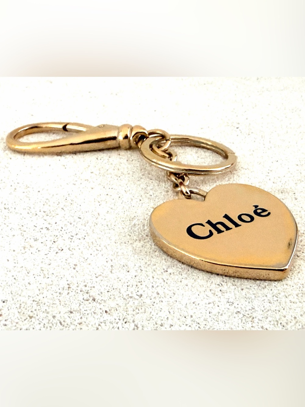 LOW START! - CHLOÉ Gold Tone Heart Logo Keychain Bag Charm - Picture 2 of 7